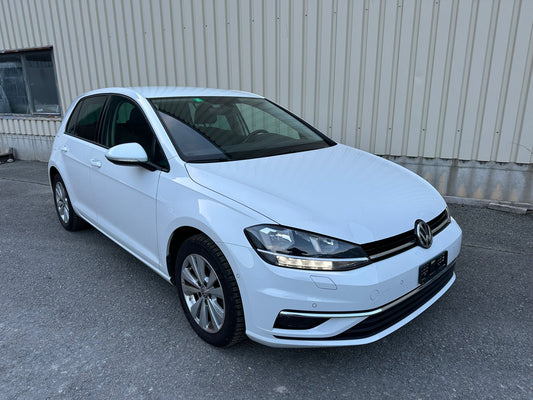 Volkswagen Golf 1.0 TSI
