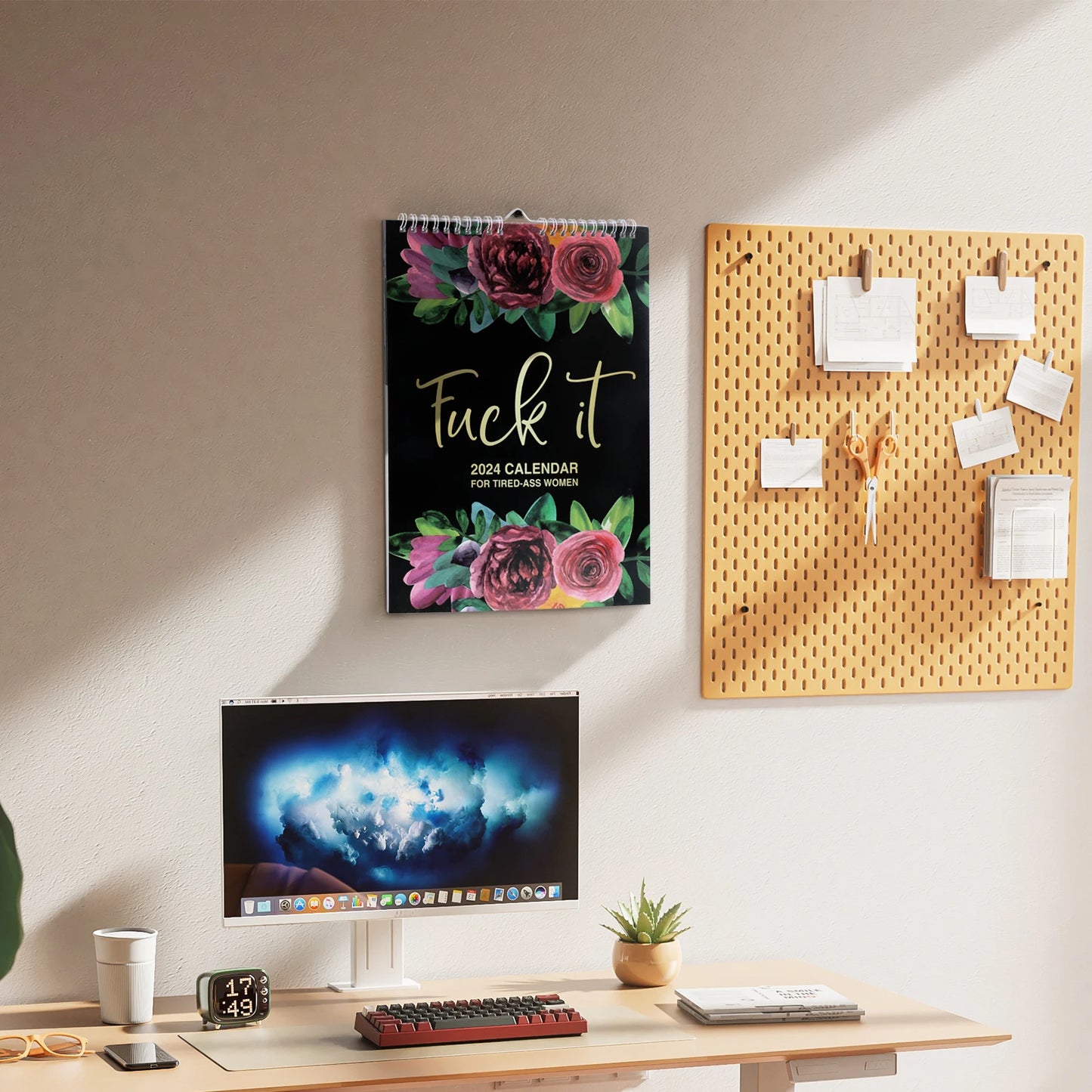 Laugh & Organize 2024: Women's Sassy Planner